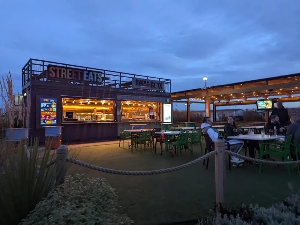 Hiba Luxury Lodge At Parkdean Cayton Bay Holiday Park Scarborough Apartment
